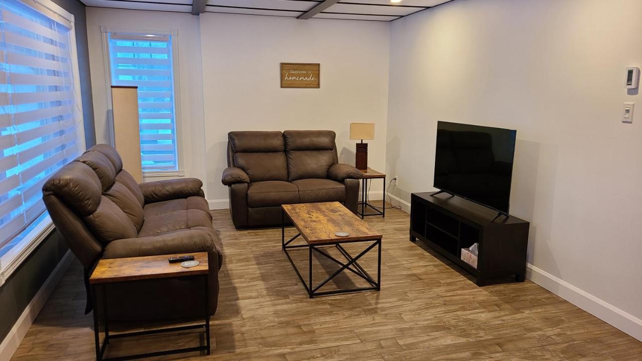 Condo-chalet de la Vallée d'Édouard LʼAnse-Saint-Jean Extérieur photo
