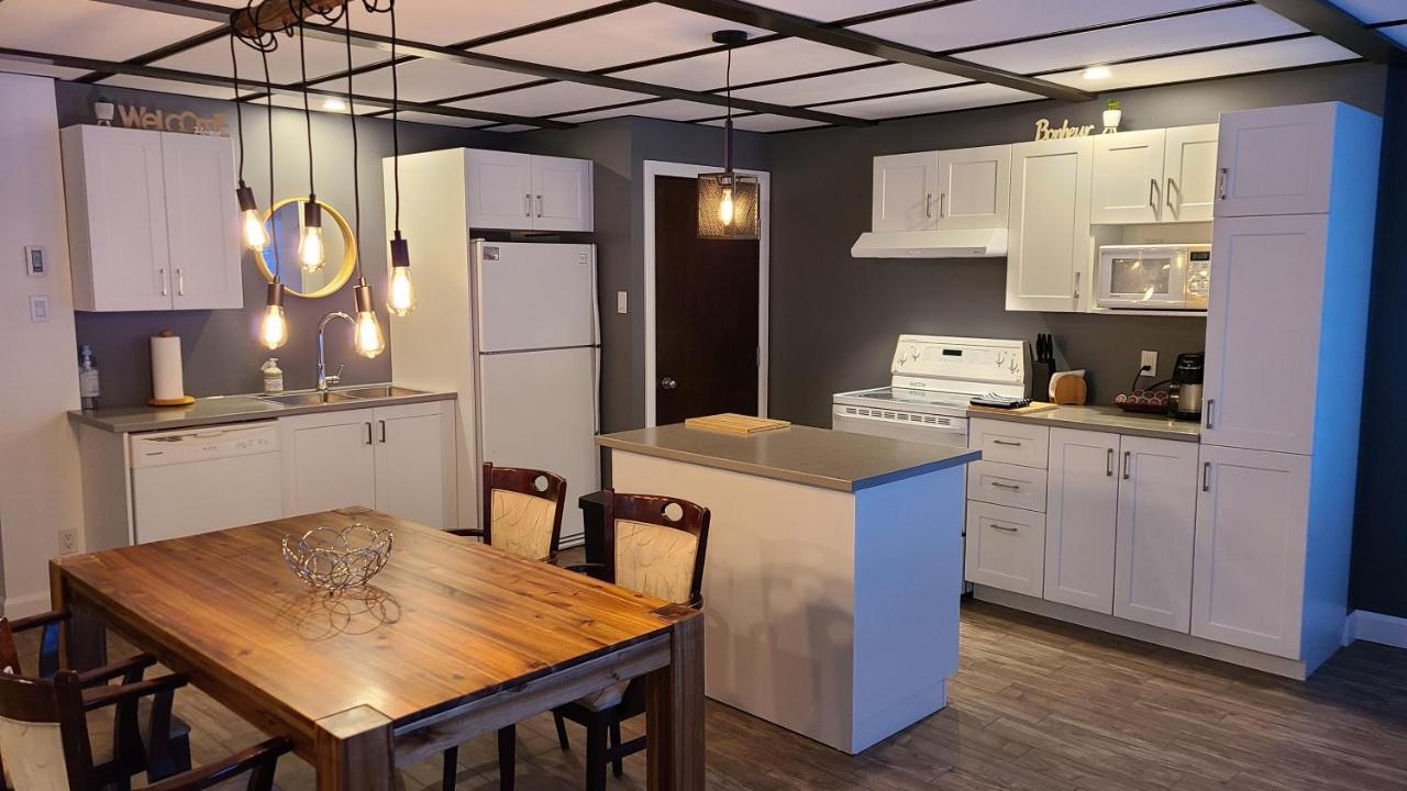 Condo-chalet de la Vallée d'Édouard LʼAnse-Saint-Jean Extérieur photo
